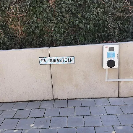 Jurastein Apartman *